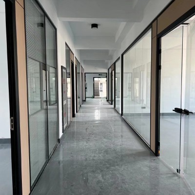 商务写字楼办公室厂房玻璃隔断快装单玻全景铝合金钢化玻璃高隔断图3