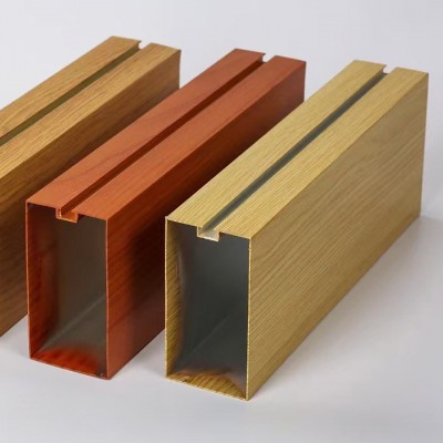 仿木纹铝方通氟碳喷涂装饰铝合金型材吊顶材料隔断弧形铝方管厂家